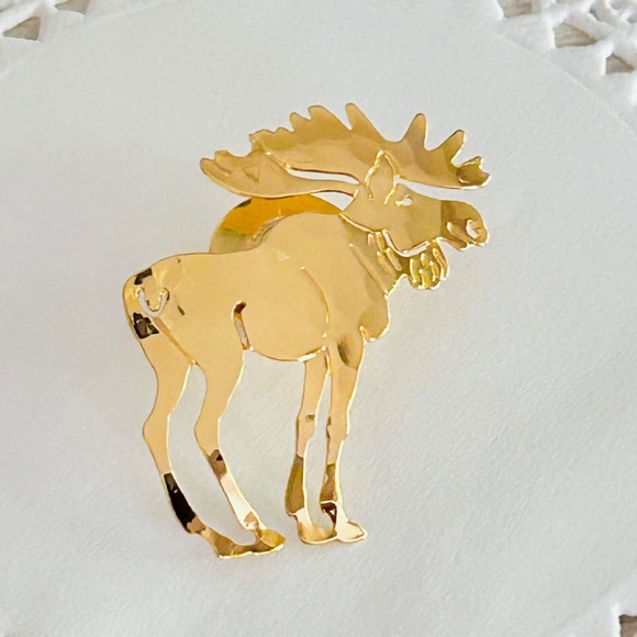 Wild Bryde Standing Moose Pin Brooch Hammered 14K Gold plated Brass - Picture 1 of 10